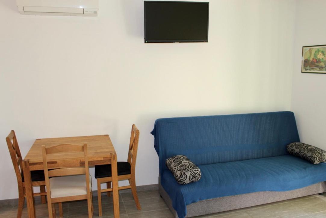 Filipovic Apartmani Медулин Экстерьер фото