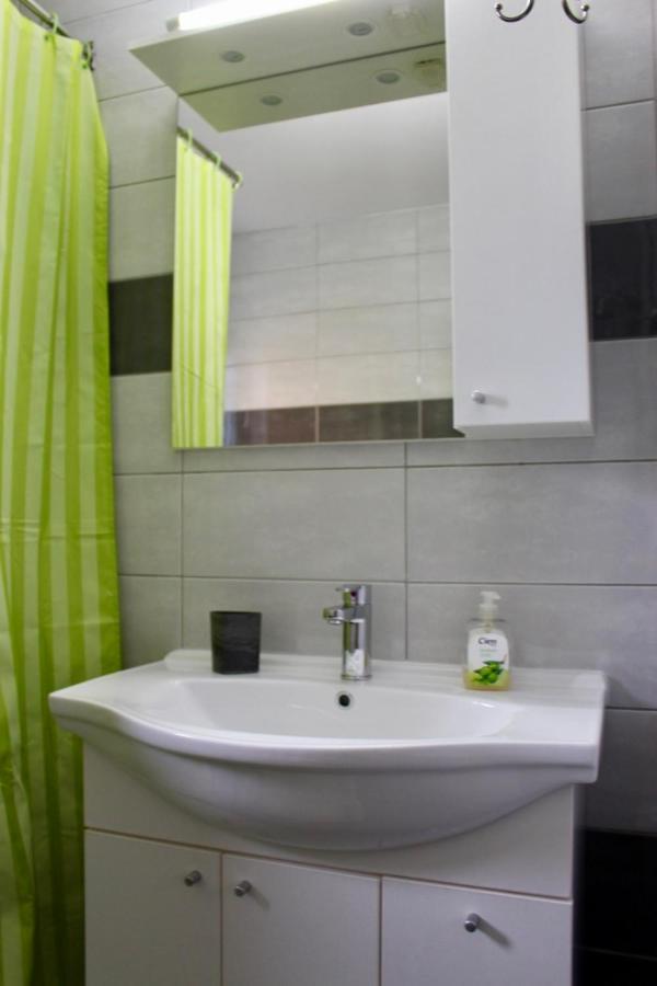Filipovic Apartmani Медулин Экстерьер фото