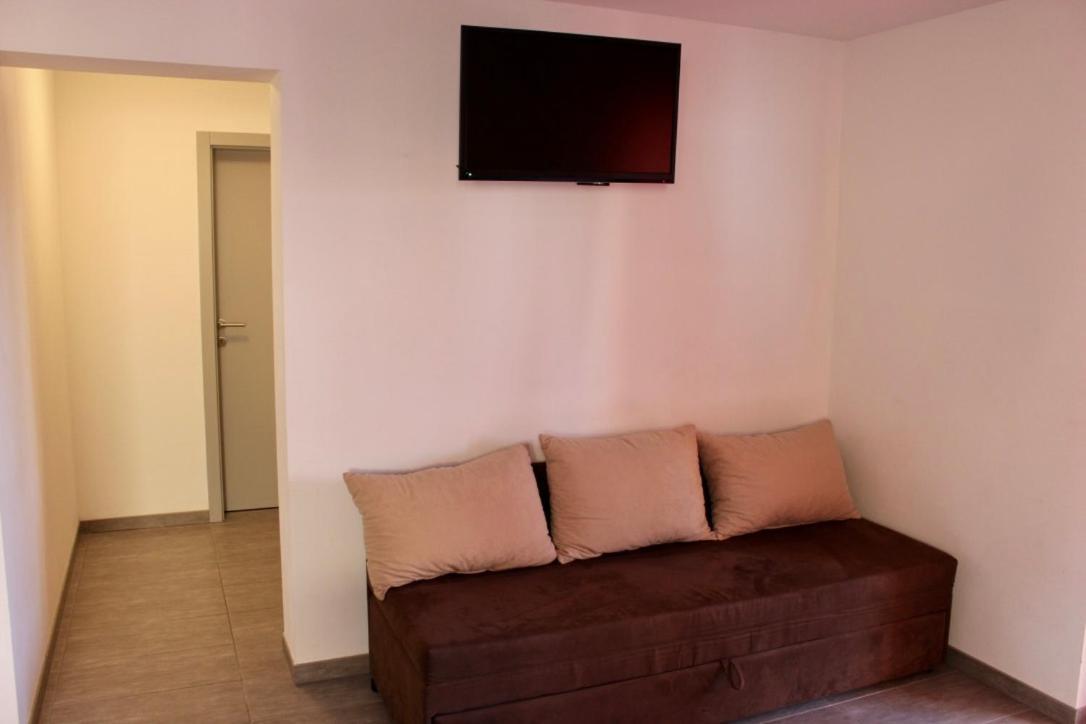 Filipovic Apartmani Медулин Экстерьер фото